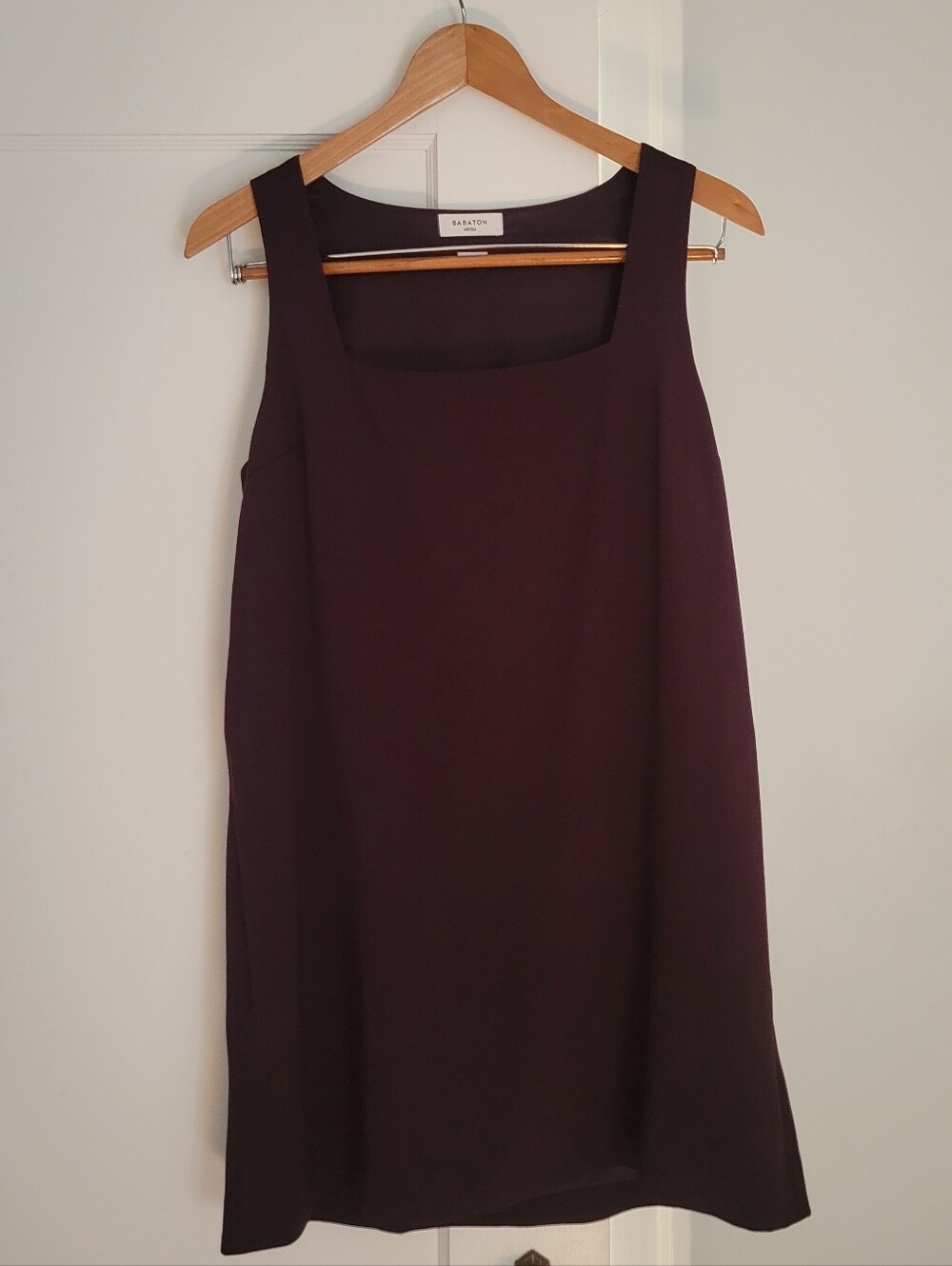 Aritzia Babaton Eggplant Purple Sleeveless Shift Dress Size M